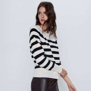 Zara Black & White Striped Knit Sweater Small - New w/o Tags